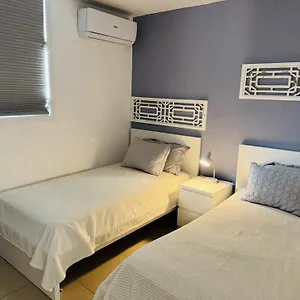 Apartment Hollywood